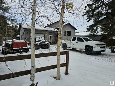 4908 50 St, House other with 3 bedrooms, 2 bathrooms and null parking in Peers AB | Image 2