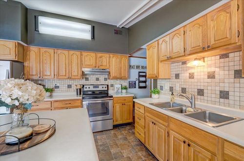 1103 Hillcrest Rd, Black Earth, WI, 53515-9439 | Card Image