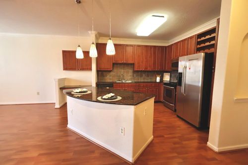 apt-448-1711 Old Spanish Trl, Houston, TX, 77054-1963 | Card Image