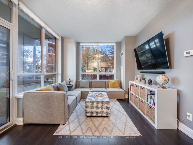 114 - 85 N Park Rd, Condo with 3 bedrooms, 2 bathrooms and 1 parking in Vaughan ON | Image 6