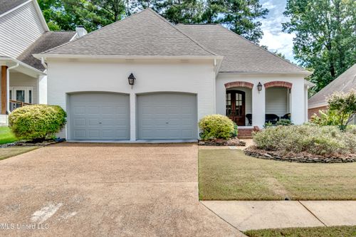 887 N Deerfield Dr, Canton, MS, 39046-9286 | Card Image