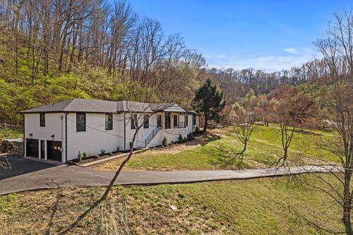 6611 Ellesmere Rd, Nashville, TN, 37205-3928 | Card Image