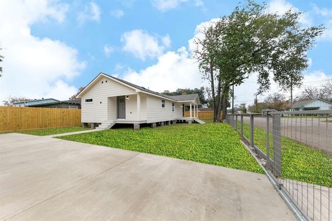 5610 Chapman St, House other with 2 bedrooms, 2 bathrooms and null parking in Houston TX | Image 32