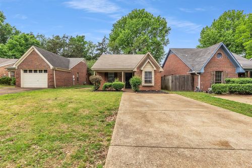 6835 Maury Dr, Olive Branch, MS, 38654-1735 | Card Image