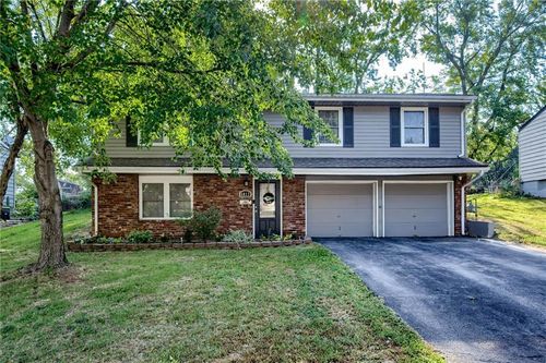 5637 N Smalley Ave, Kansas City, MO, 64119-4133 | Card Image