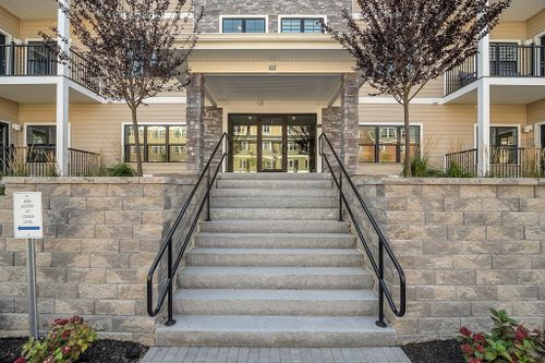 106-55 Pointe Pl, Dover, NH, 03820-4742 | Card Image