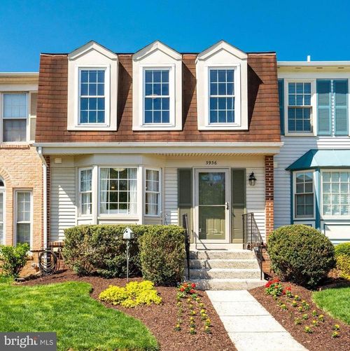 3936 Kernstown Ct, FAIRFAX, VA, 22033-1425 | Card Image