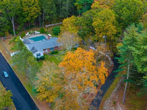 47 New Mashipacong Rd, Montague, NJ, 07827-3229 | Card Image