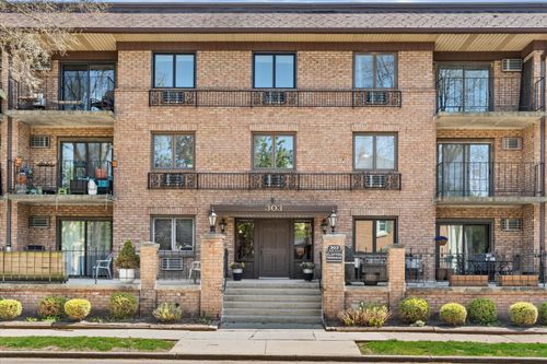 303 E Henry Clay St, Whitefish Bay, WI, 53217-5573 | Card Image