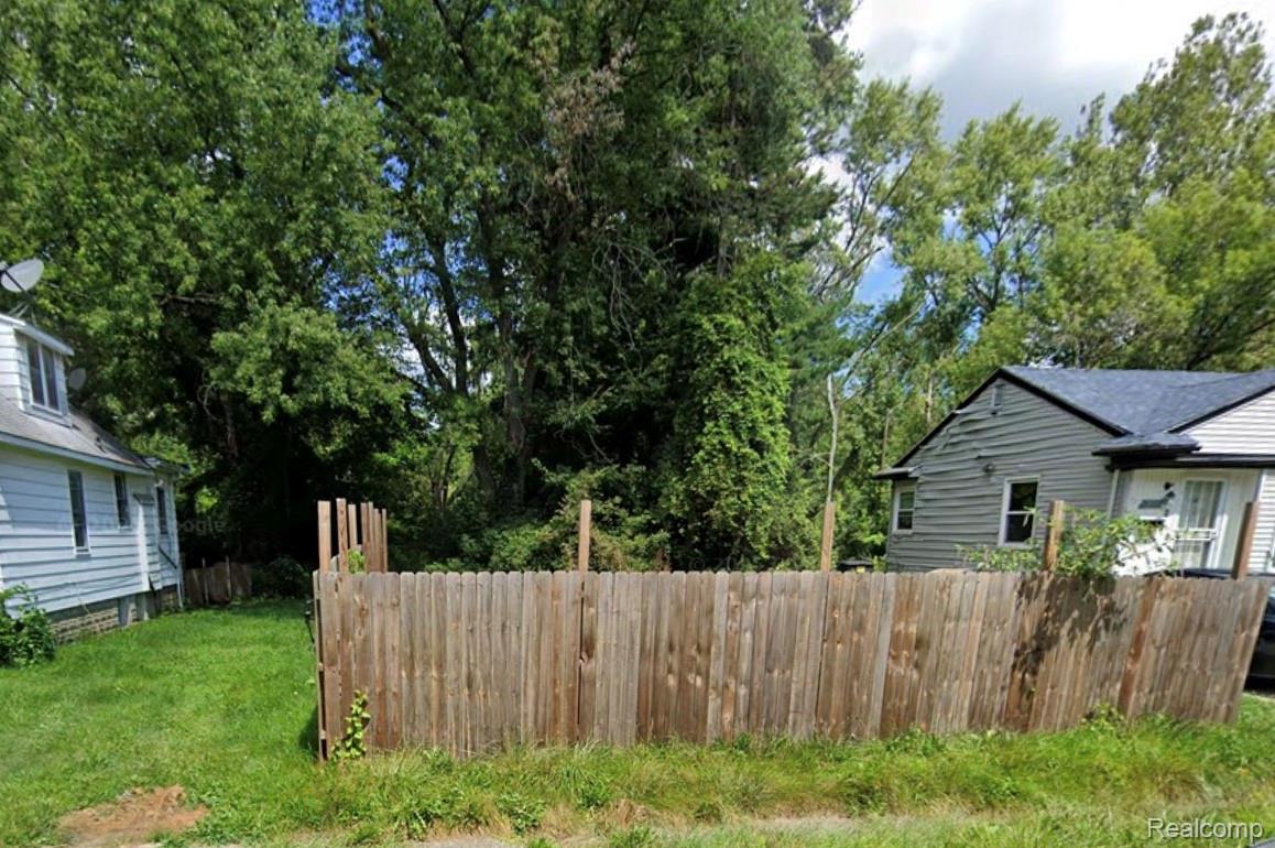 Land in Detroit