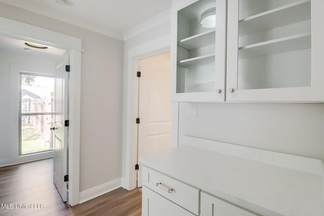Entry into Primary Suite 1 | Image 11
