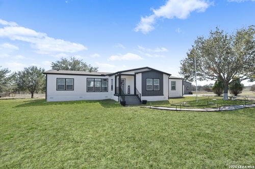 175 Ranch Country Dr, La Vernia, TX, 78121-4554 | Card Image