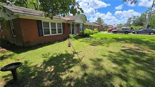 1002 Darling Ave, Waycross, GA, 31501-6329 | Card Image