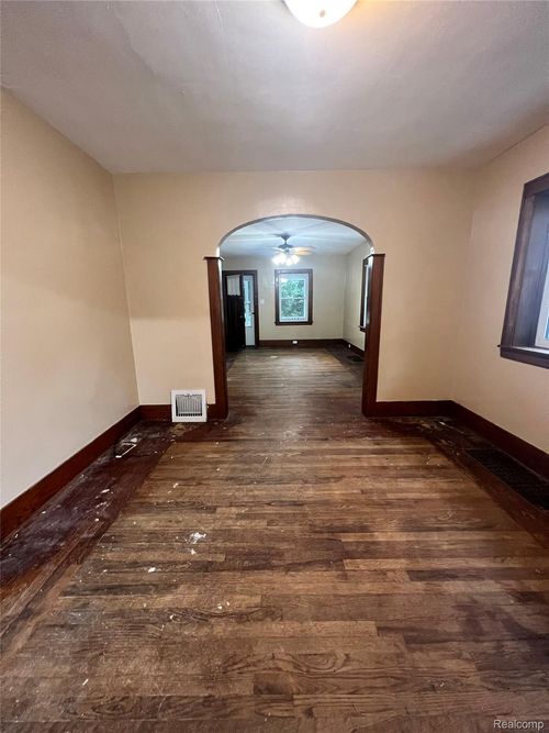 315 Storch Street, Saginaw, MI, 48602 | Card Image