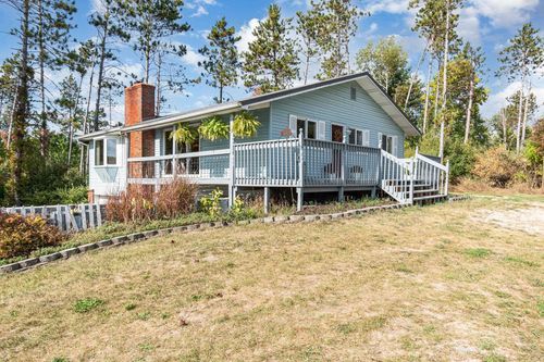 10210 Deerfield Rd, Blanchard, MI, 49310-9243 | Card Image