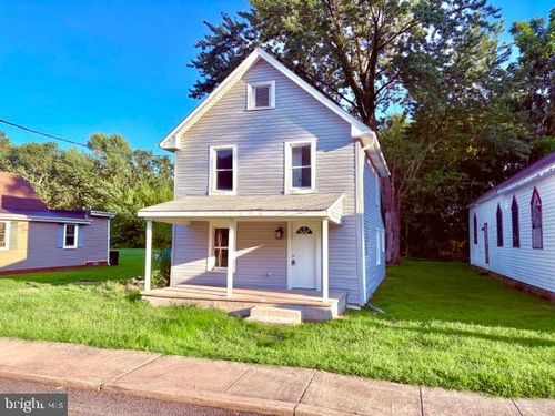 131 W Mispillion St, HARRINGTON, DE, 19952-1026 | Card Image