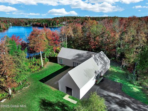 500 Pond View Rd, Petersburg, NY, 12138-5733 | Card Image