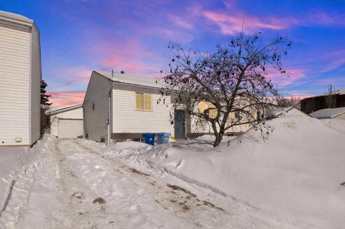 241 Bird Cres, Fort Mcmurray, AB, T9H4T4 | Card Image