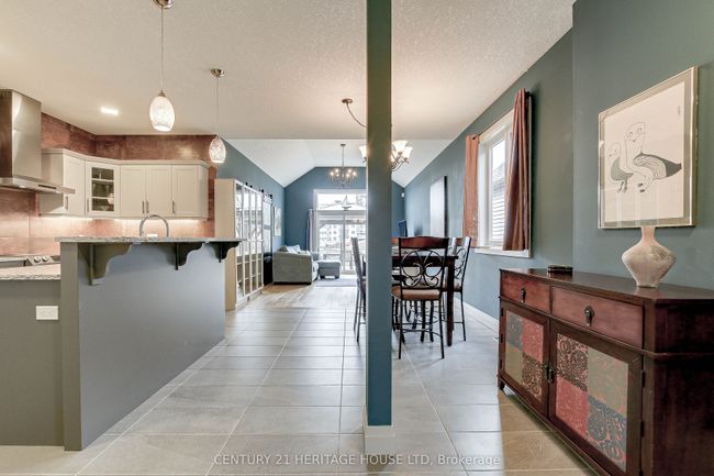 54 Compass Trail, House attached with 3 bedrooms, 3 bathrooms and 2 parking in Port Stanley ON | Image 4