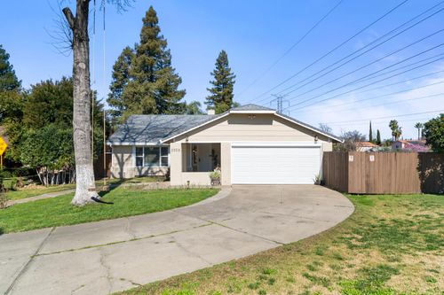 2958 Erin Drive, Sacramento, CA, 95833 | Card Image