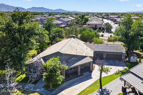 2830 W Harvest Groves Ln, Phoenix, AZ, 85041-9332 | Card Image
