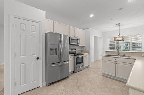 118 Lancaster Rd, Boynton Beach, FL, 33426-8432 | Card Image
