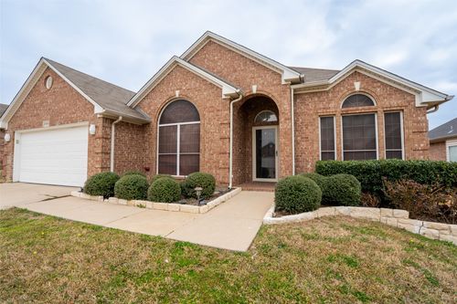 8700 Shadow Trace Dr, Fort Worth, TX, 76244-7969 | Card Image