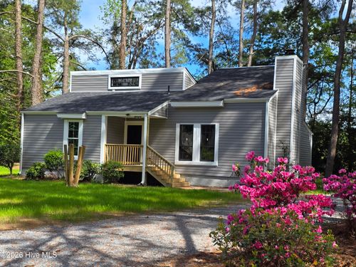 506 River Hill Dr, Greenville, NC, 27858-9786 | Card Image