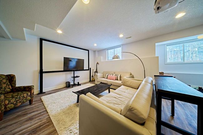26 West Cedar Point Sw, Home with 5 bedrooms, 3 bathrooms and 4 parking in Calgary AB | Image 37
