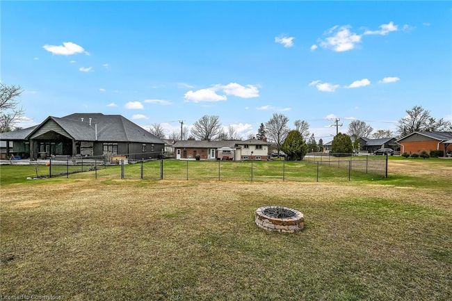 33 Echo St E, House other with 3 bedrooms, 2 bathrooms and 7 parking in Cayuga ON | Image 43