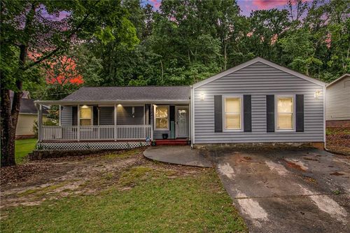 7845 Chase Woods Dr, Jonesboro, GA, 30236-2061 | Card Image