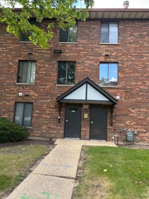 12-101 Gregory St, Aurora, IL, 60504-4130 | Card Image
