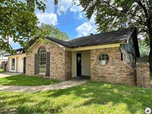 105 Eastline, Wake Village, TX, 75501 | Card Image