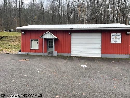 3547 N Mountaineer Hwy, Newburg, WV, 26410-9005 | Card Image