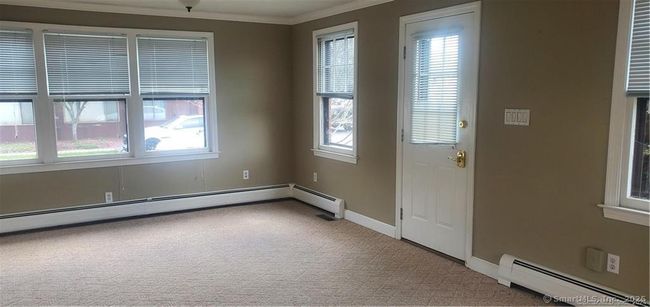 31 Bee St, House other with 3 bedrooms, 2 bathrooms and null parking in Meriden CT | Image 5