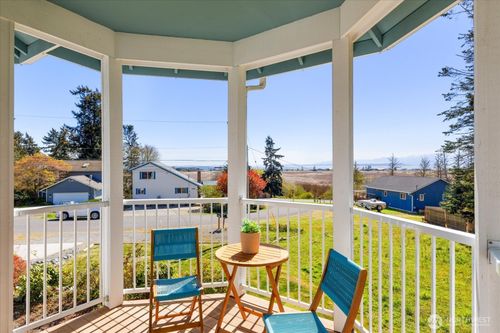 1041 Halsey Dr, Coupeville, WA, 98239-9720 | Card Image