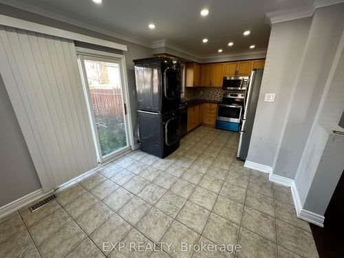 25 Prince Cres, Brampton, ON, L7A2C9 | Card Image
