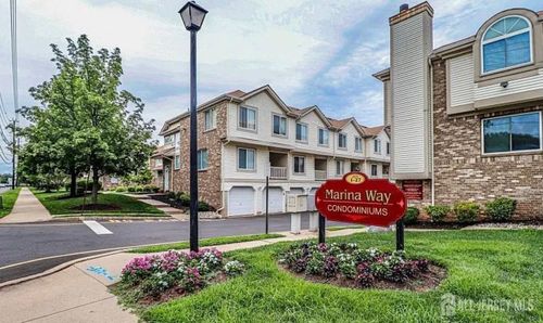 45 Marina View Dr, Sewaren, NJ, 07077-1033 | Card Image