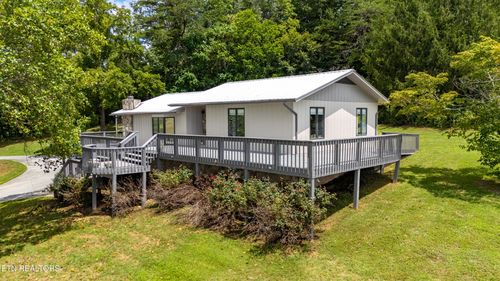 2408 Russell Rd, Kodak, TN, 37764-1022 | Card Image