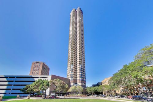 apt-2204-3660 N Lake Shore Dr, Chicago, IL, 60613-5310 | Card Image