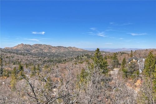 28738 Bryce Dr, Lake Arrowhead, CA, 92352 | Card Image