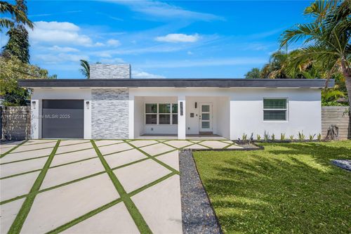 1785 Ne 15th St, Fort Lauderdale, FL, 33304-1301 | Card Image