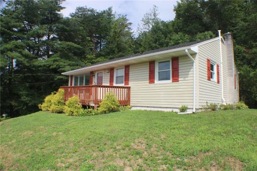 108 View St, BELLEFONTE, PA, 16823-4920 | Card Image