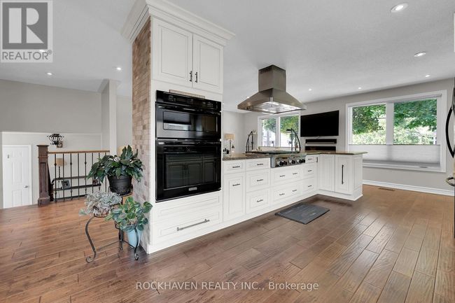 22 Nelson Street, House other with 3 bedrooms, 2 bathrooms and 5 parking in Hamilton (Waterdown) ON | Image 13