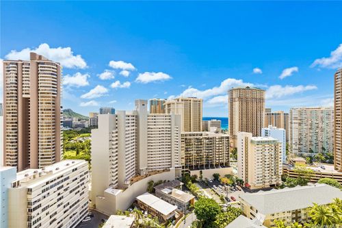 2507-411 Hobron Ln, Honolulu, HI, 96815-1216 | Card Image