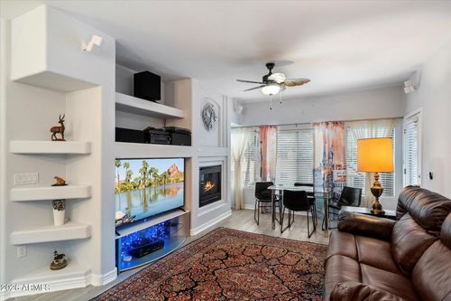 2008-5450 E Deer Valley Dr, Phoenix, AZ, 85054-8118 | Card Image