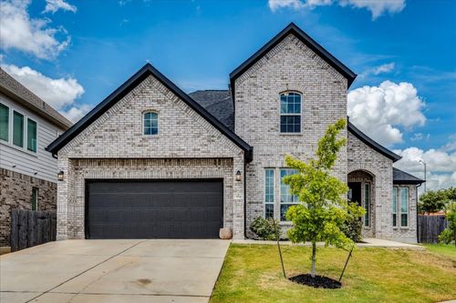 584 Baretta Loop, Buda, TX, 78610-2215 | Card Image