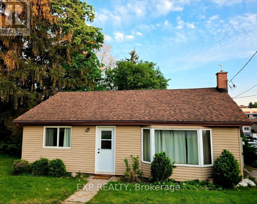 Residential in Bradford West Gwillimbury (Bradford)