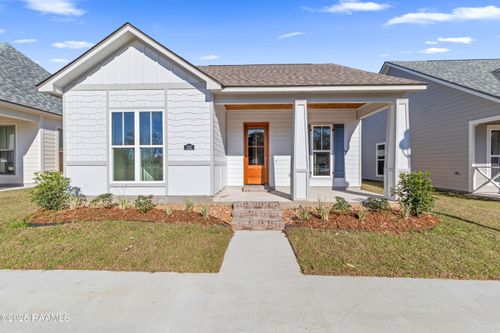 102 Newtown Dr, Lafayette, LA, 70508-8376 | Card Image