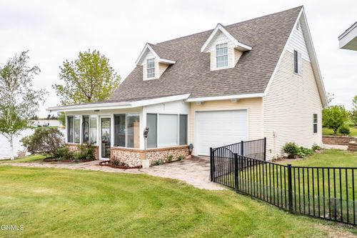 158 Shoreline Dr S, Dawson, ND, 58428-9507 | Card Image